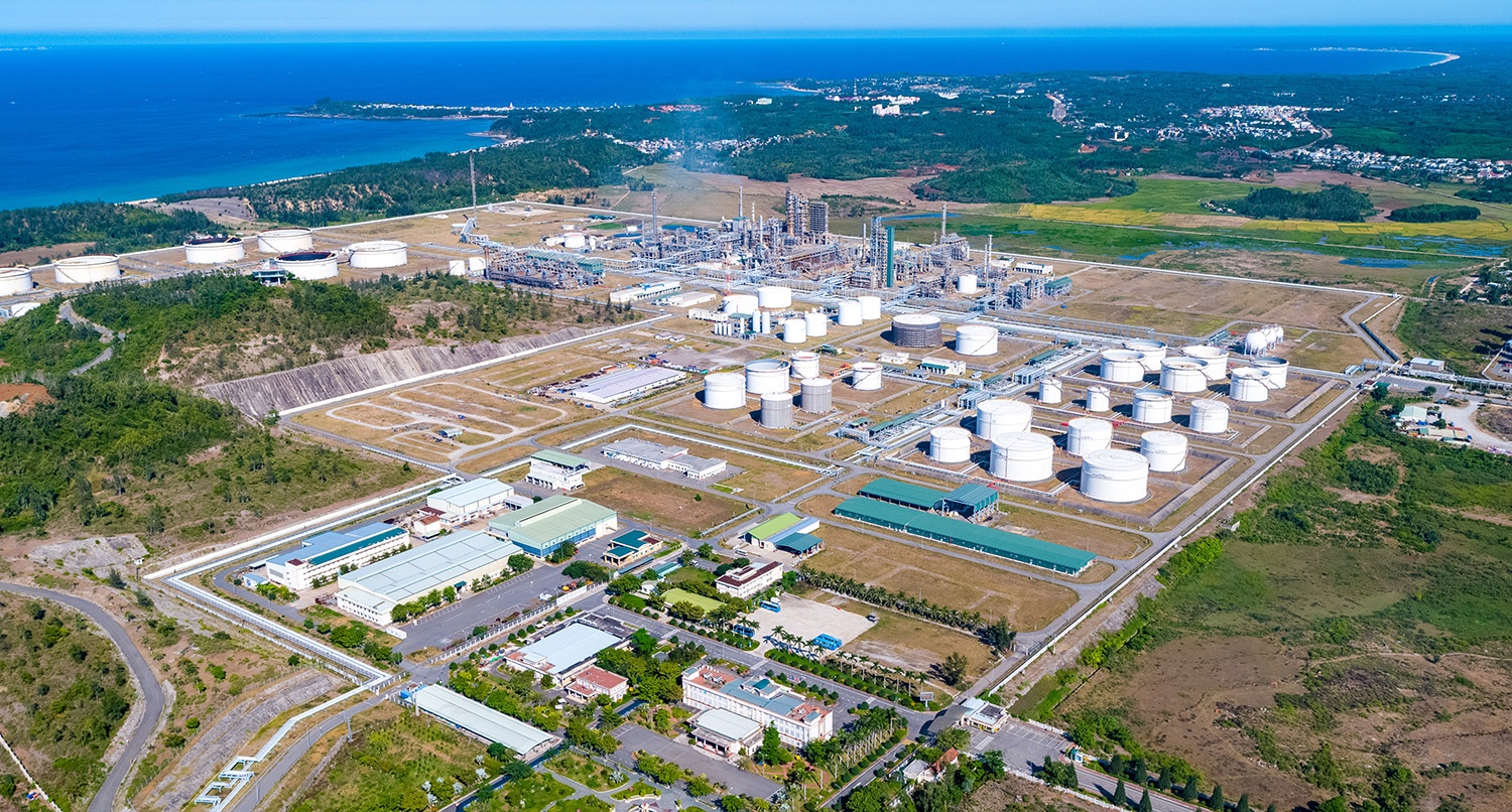 Tháng 5: Petrovietnam tiếp tục duy trì tăng trưởng khi giá dầu đảo chiều giảm mạnh